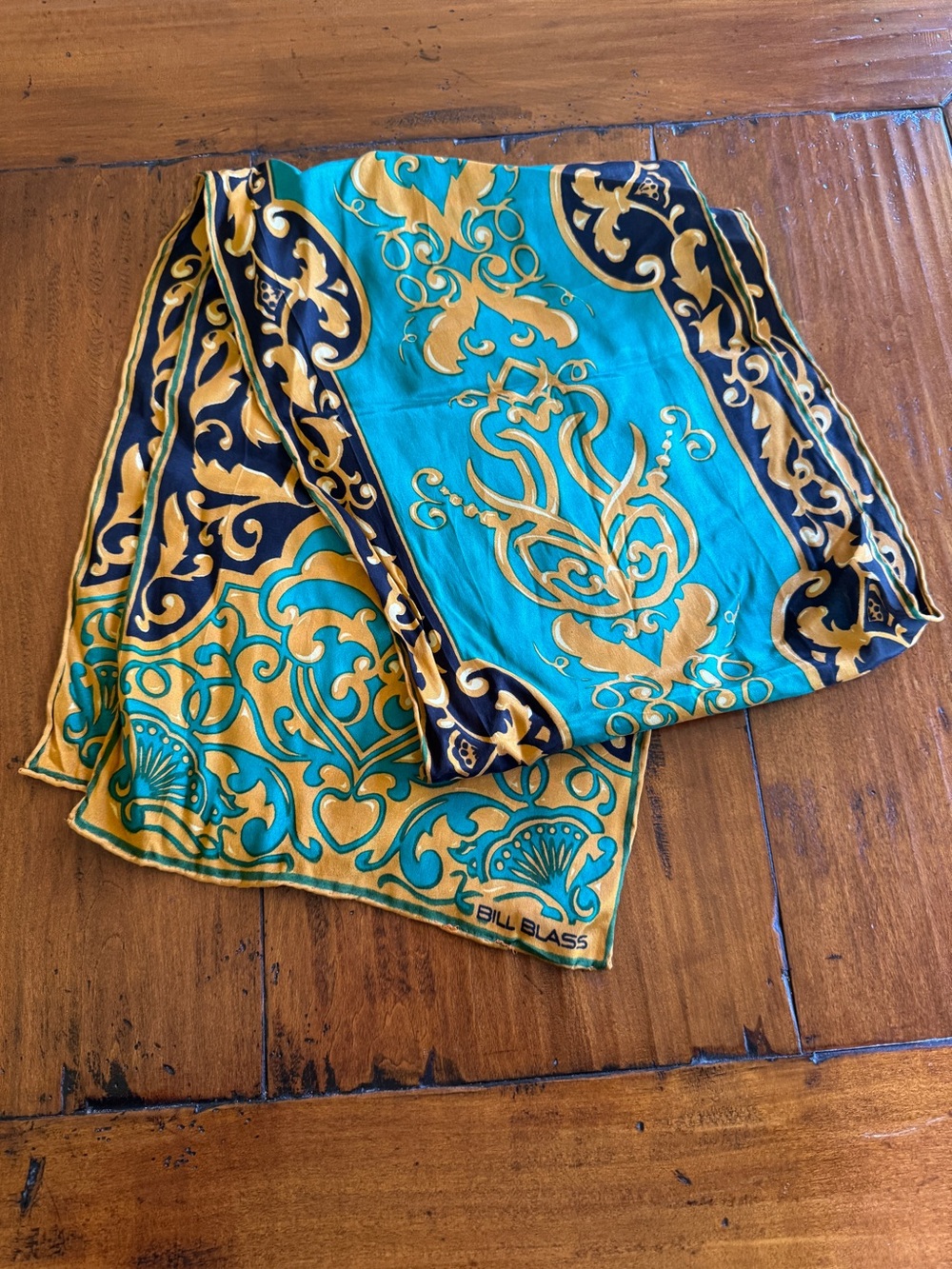 Vintage Bill Blass silk 51”x9” scarf. Good vintage condition. Perfect for a bag.
